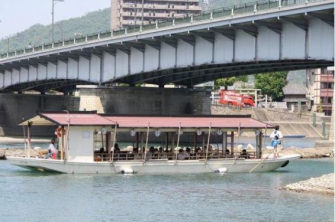 長良川遊覧船